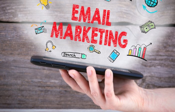 Why is it Essential to Select the Best Email Marketing Services_